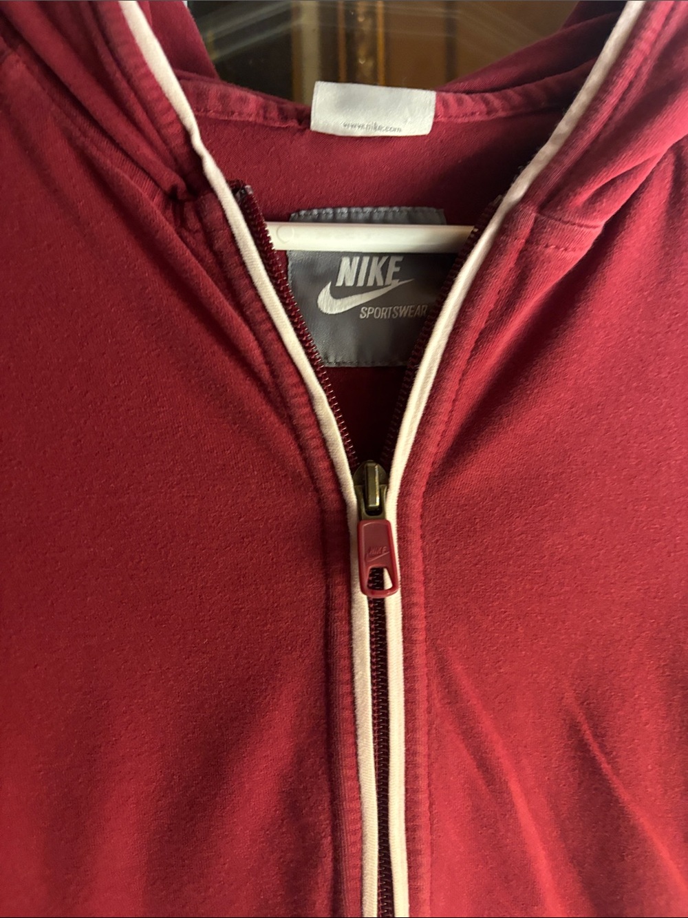 Nike Women’s Burgundy Zip-Up Hoodie Jacket with White Trim - Picture 2 of 9
